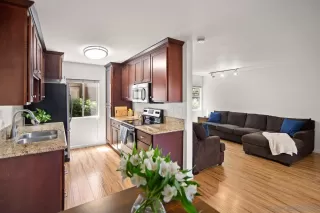 Photo #5: 250021018 Listing