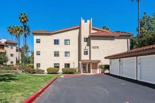 Photo #2: 250021055 Listing