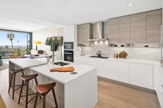 Photo #3: 250021082 Listing