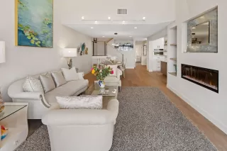 Photo #3: 250021086 Listing