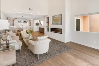 Photo #4: 250021086 Listing