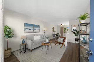 Photo #3: 250021096 Listing