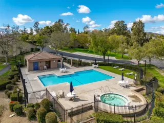 Photo #3: 250021183 Listing