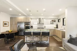 Photo #5: 250021221 Listing 