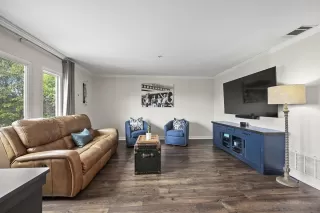 Photo #6: 250021222 Listing