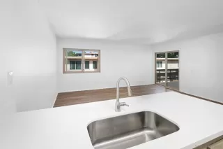 Photo #5: 250021264 Listing