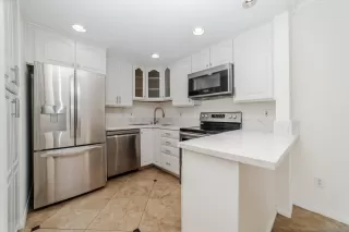 Photo #4: 250021315 Listing