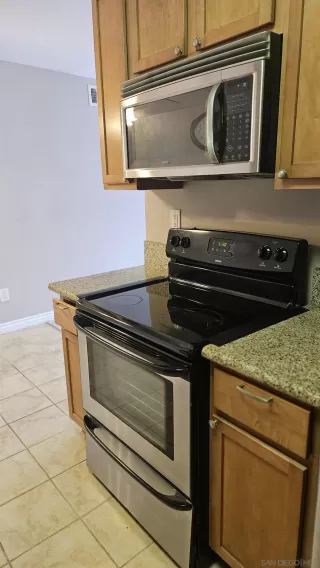 Photo #3: 250021322 Listing