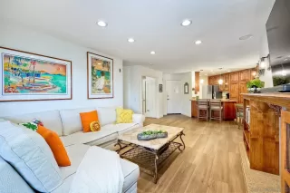 Photo #6: 250021323 Listing