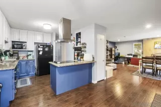 Photo #4: 250021330 Listing