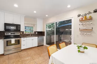 Photo #5: 250021357 Listing