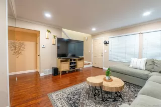 Photo #2: 250021478 Listing