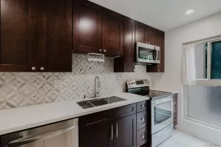 Photo #4: 250021527 Listing