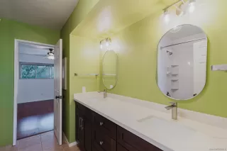 Photo #6: 250021527 Listing