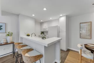 Photo #3: 250021547 Listing 