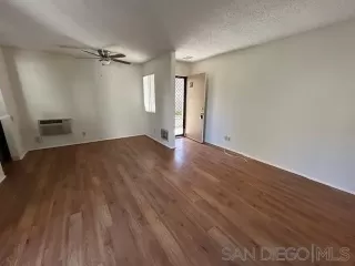 Photo #5: 250021551 Listing