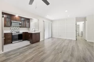 Photo #2: 250021596 Listing