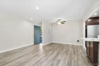 Photo #5: 250021596 Listing