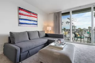 Photo #2: 250021638 Listing