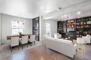 Photo #1: 250021765 Listing 