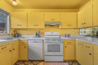 Photo #6: 250021824 Listing