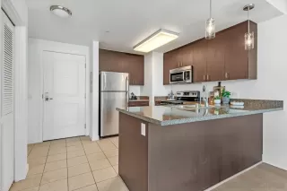 Photo #3: 250021841 Listing 