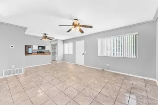 Photo #4: 250021855 Listing