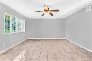 Photo #5: 250021855 Listing