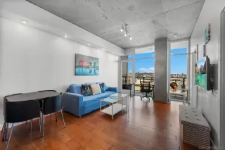 Photo #4: 250022018 Listing 