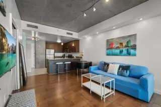 Photo #5: 250022018 Listing 