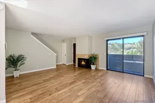 Photo #4: 250022019 Listing