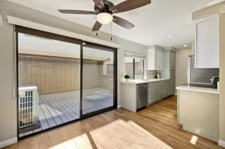 Photo #6: 250022019 Listing