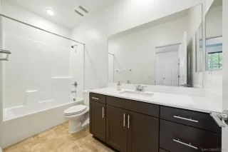 Photo #5: 250022020 Listing