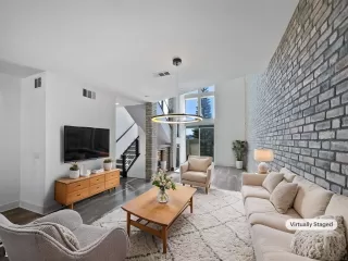 Photo #1: 250022050 Listing