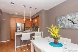 Photo #4: 250022084 Listing