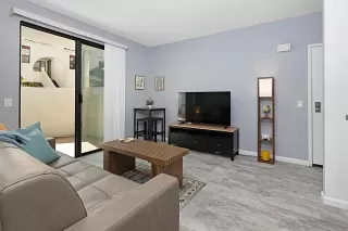 Photo #3: 250022097 Listing 