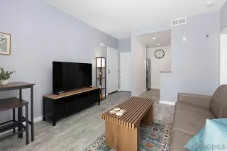 Photo #4: 250022097 Listing 