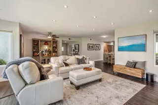 Photo #6: 250022101 Listing