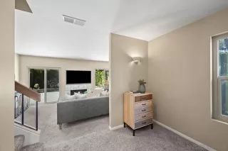 Photo #6: 250022102 Listing