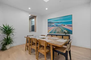 Photo #5: 250022114 Listing