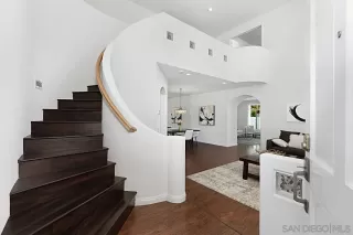 Photo #2: 250022116 Listing