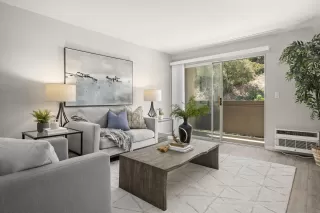 Photo #2: 250022157 Listing