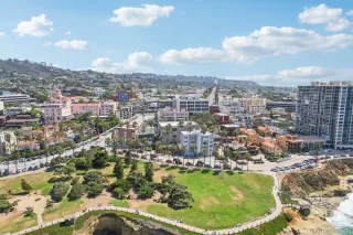 Photo #6: 250022178 Listing