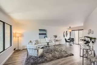 Photo #1: 250022192 Listing 