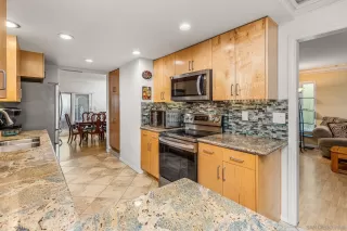 Photo #3: 250022197 Listing