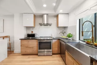 Photo #3: 250022201 Listing