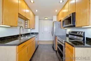 Photo #5: 250022205 Listing