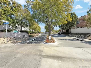 Photo #2: 250022252 Listing