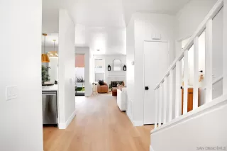 Photo #6: 250022252 Listing