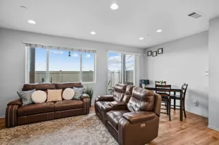 Photo #1: 250022257 Listing